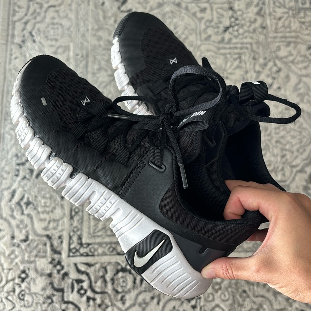 Women’s Nike Metcon 5 Training Shoes | Black | 7.5